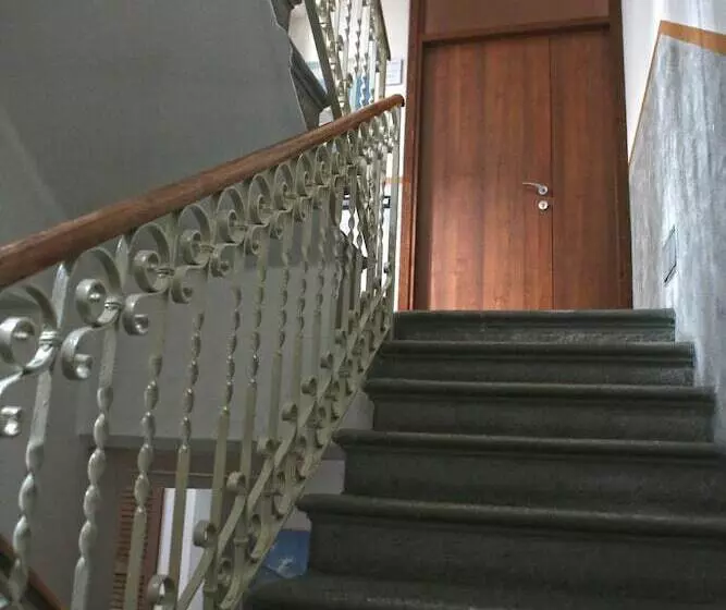 Hotelli Albergo Gusmeroli