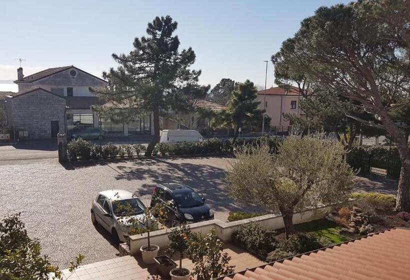 فندق Alla Dolina