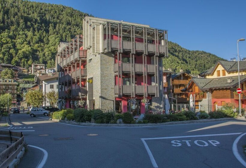 בית מלון כפרי Ambrosini