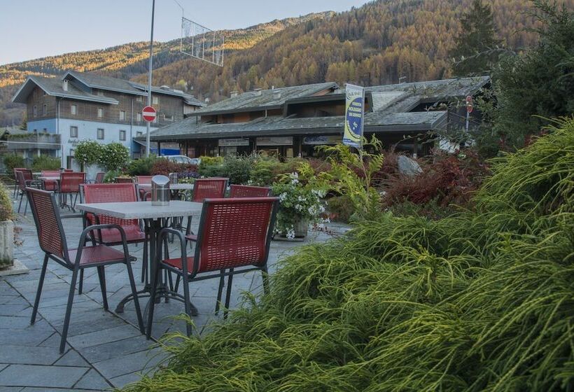 בית מלון כפרי Ambrosini