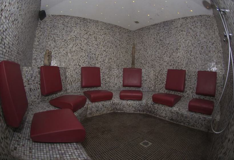 בית מלון כפרי Ambrosini