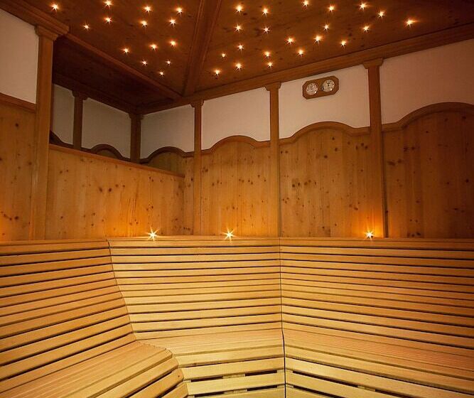 בית מלון כפרי Ambrosini