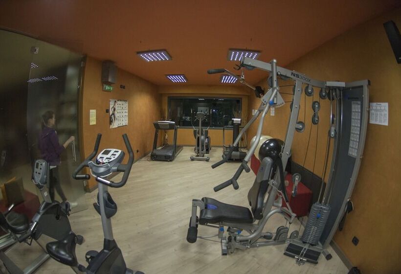 בית מלון כפרי Ambrosini