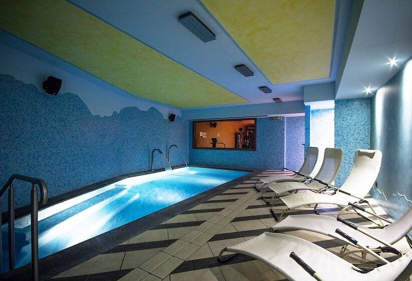 בית מלון כפרי Ambrosini