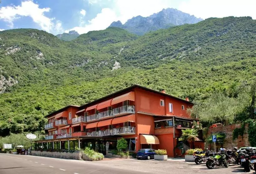 ホテル Baitone   Nature Village