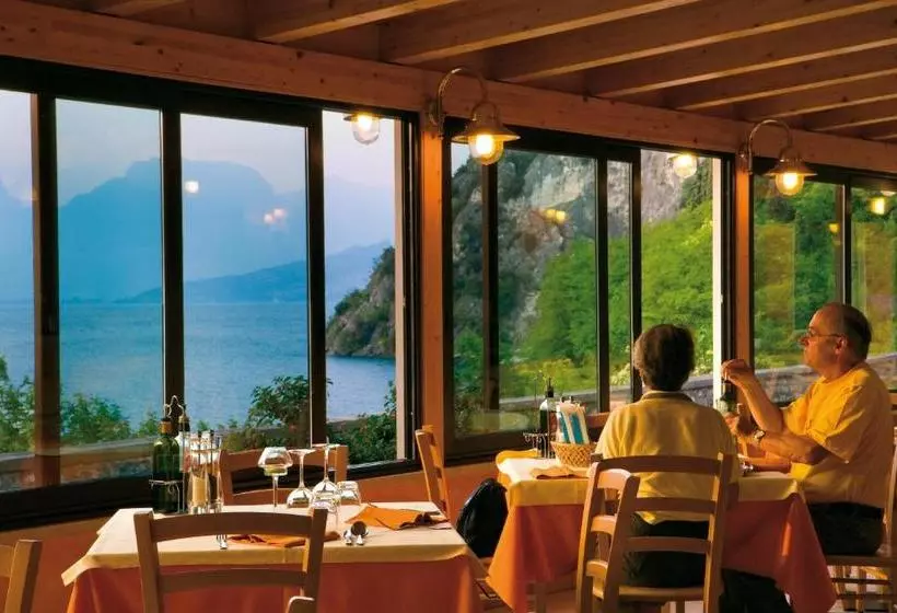 ホテル Baitone   Nature Village