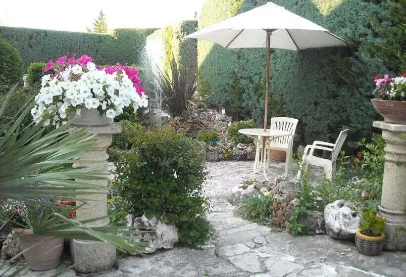Hotelli Canusium
