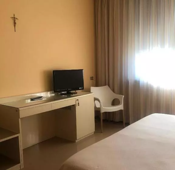 هتل Albergo Casa Dell Ospite