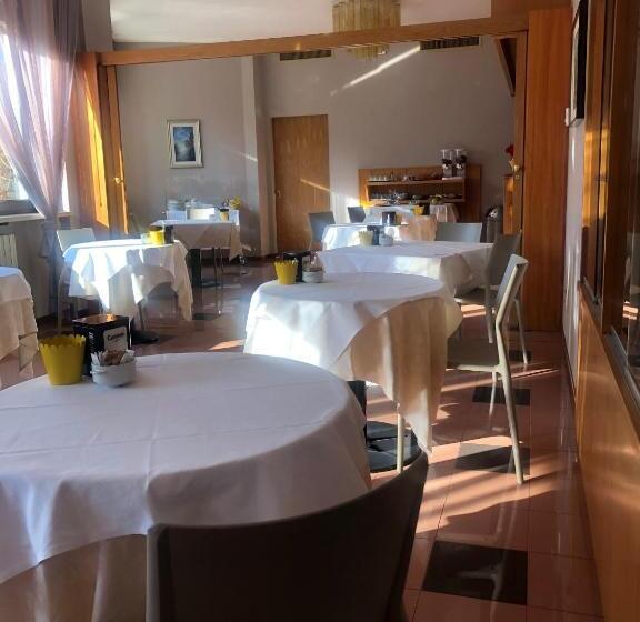 هتل Albergo Casa Dell Ospite