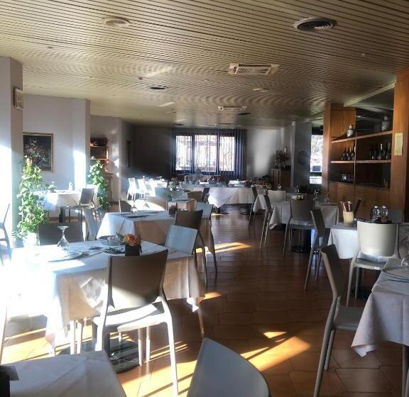 هتل Albergo Casa Dell Ospite