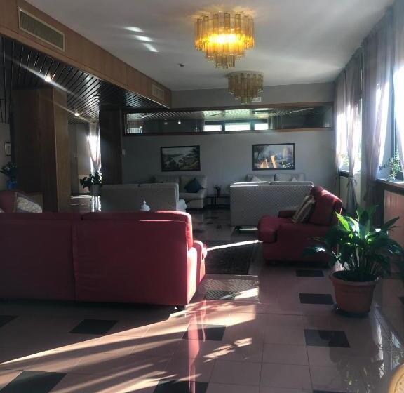 هتل Albergo Casa Dell Ospite