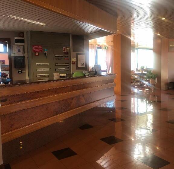 هتل Albergo Casa Dell Ospite