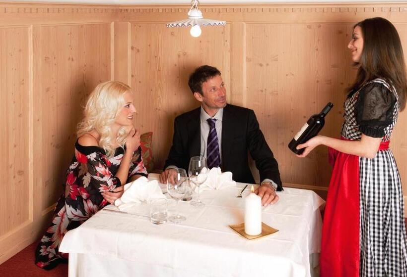 Отель Cavallino