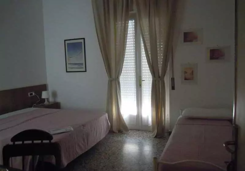 هتل Del Mar