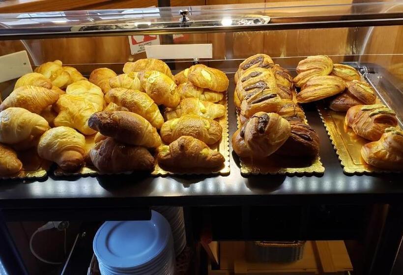 호텔 Folgaria Post