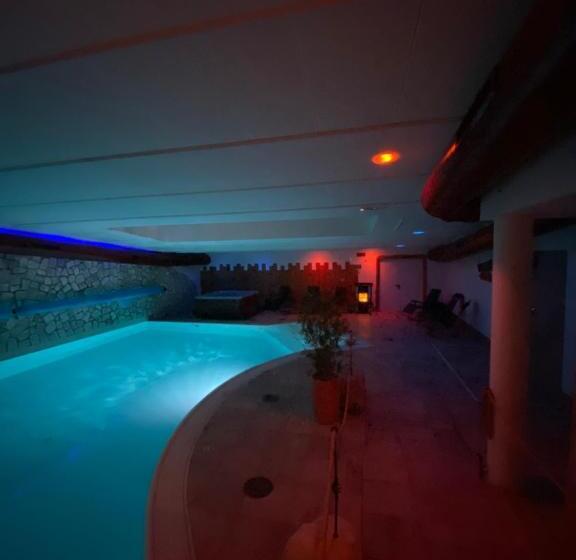 호텔 Folgaria Post