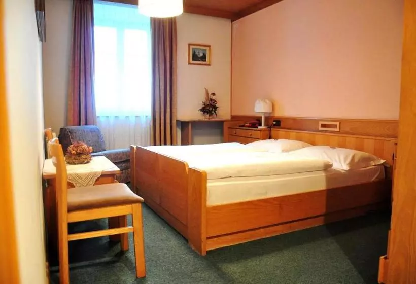 هتل Grauer Bär