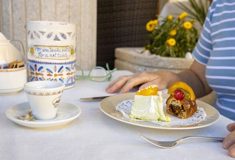 فندق Riva Del Sole