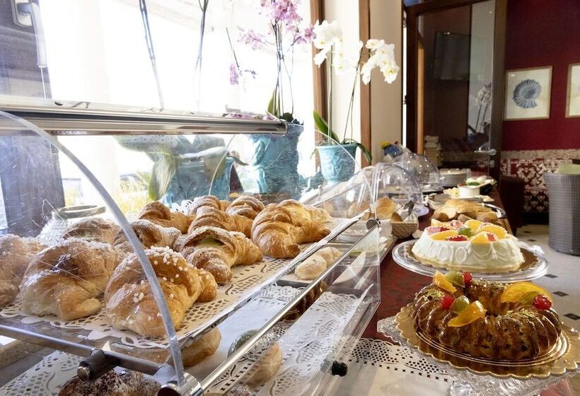 فندق Riva Del Sole