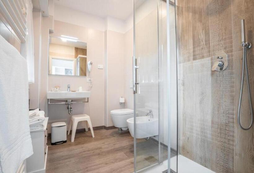 בית מלון כפרי Rolly