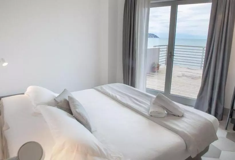 Hotelli Villa Ambra