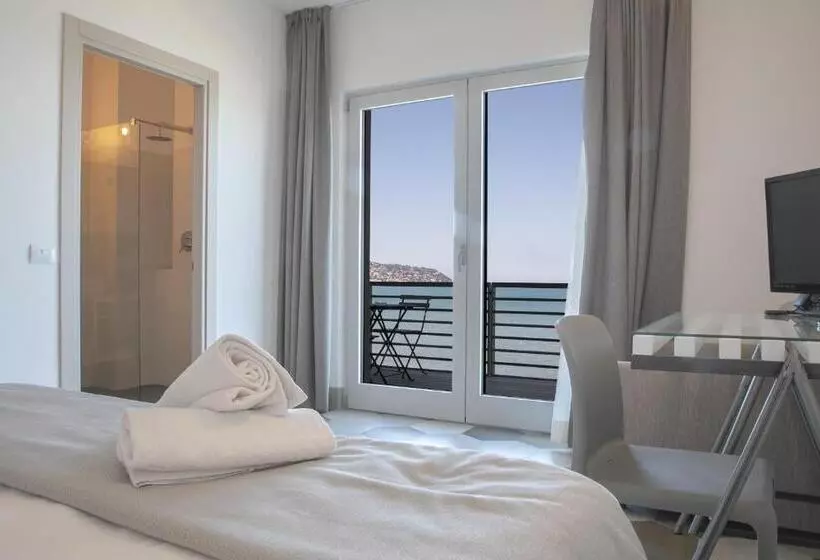 Hotelli Villa Ambra