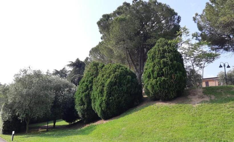 ホテル Villa Del Poeta