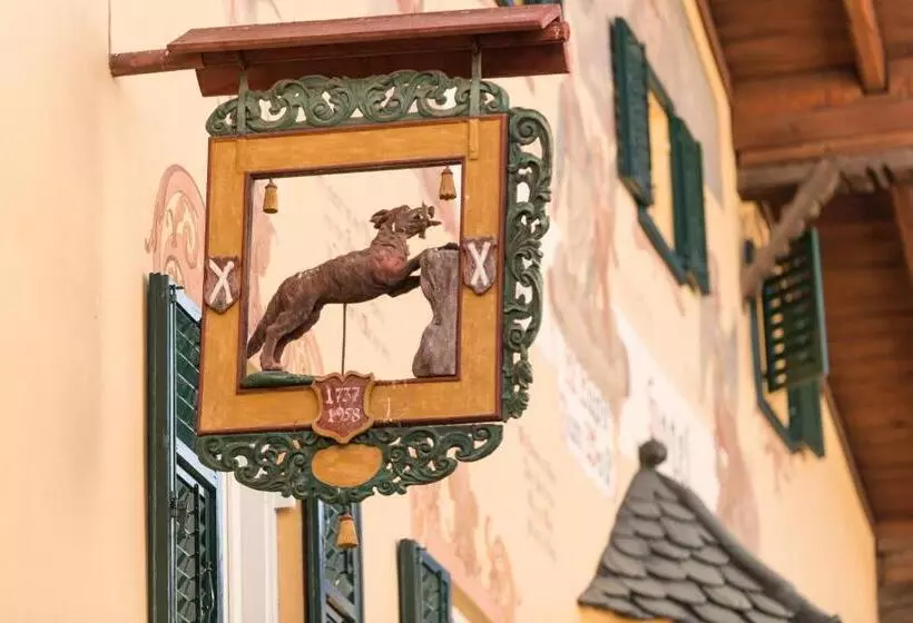 Hotelli Zum Wolf