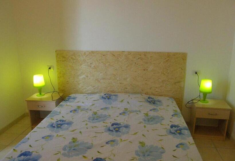 レジデンス Isola Rossa Appartamenti Paduledda