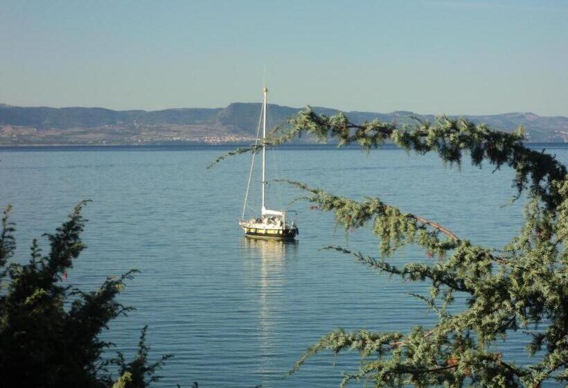 レジデンス Isola Rossa Appartamenti Paduledda