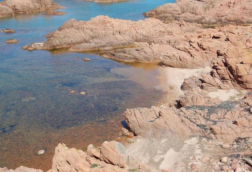 レジデンス Isola Rossa Appartamenti Paduledda