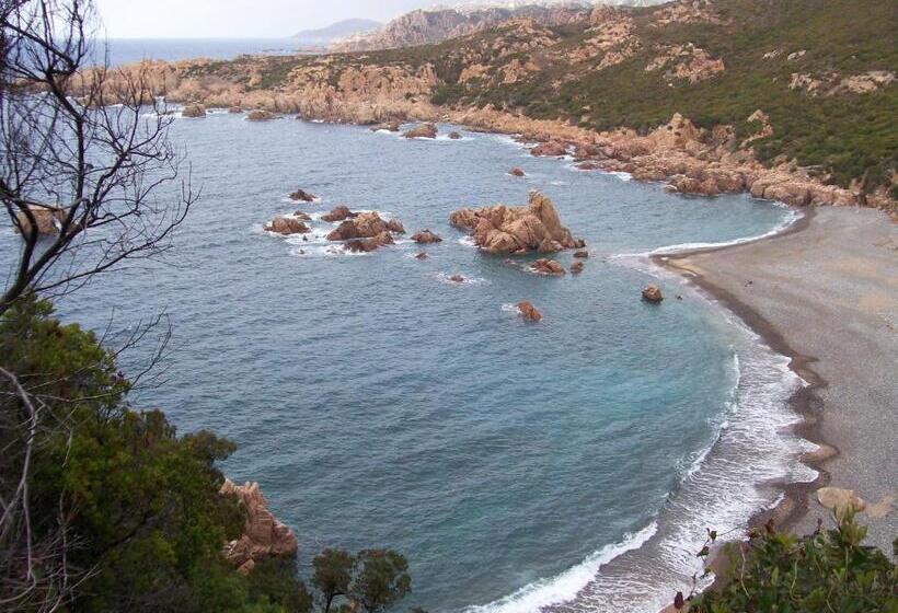 レジデンス Isola Rossa Appartamenti Paduledda