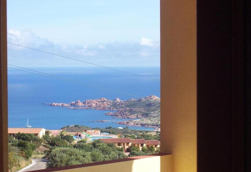 レジデンス Isola Rossa Appartamenti Paduledda