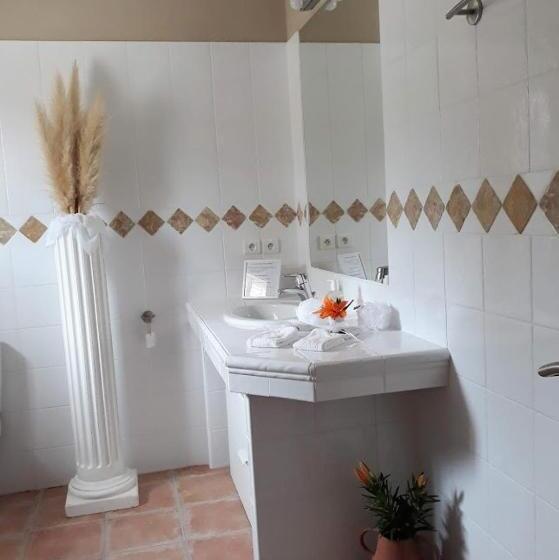 مبيت وإفطار Bella Vista 2 Chambres D Hôtes 4 Personnes