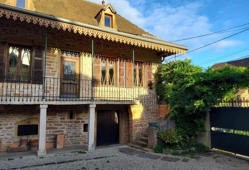 צימר La Parenthèse à Etrigny