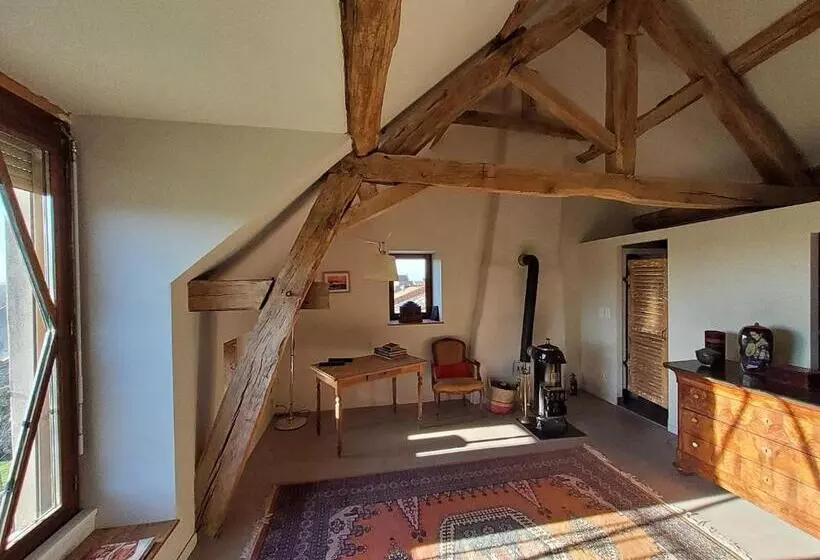 Aamiaismajoitus (B&B) La Parenthèse à Etrigny