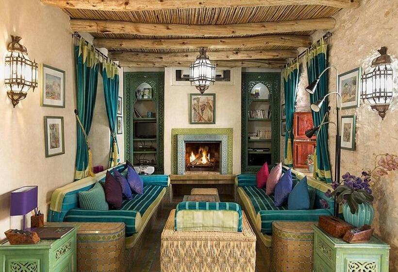 민박 Riad Des 1001 Fleurs