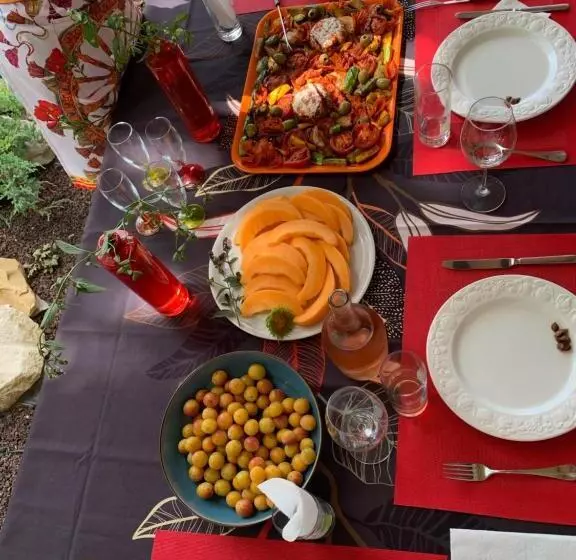 تختخواب و صبحانه Un Petit îlot De Confort   Made In Finland