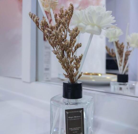 Cozy Condo Home Along Edsa With A City View