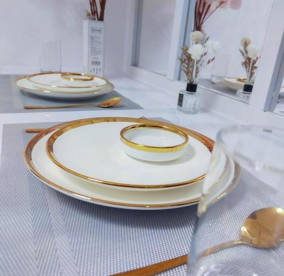 Cozy Condo Home Along Edsa With A City View