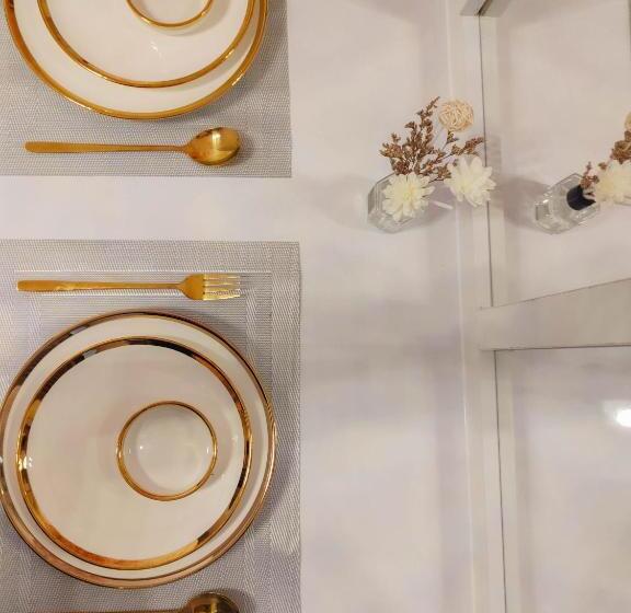 Cozy Condo Home Along Edsa With A City View