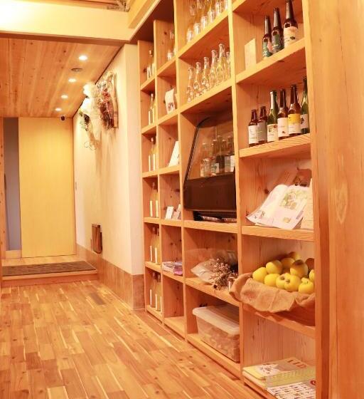 Hotel Cider Barn &more