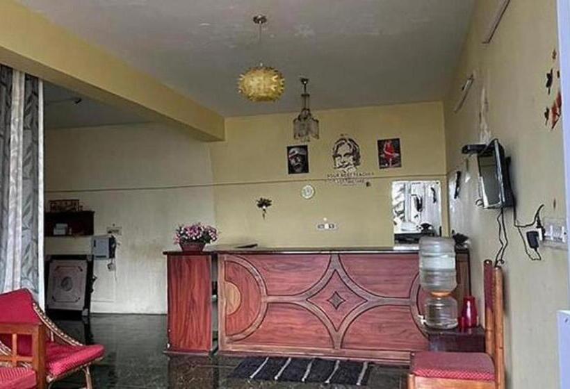 Hotel Fabexpress a S palace