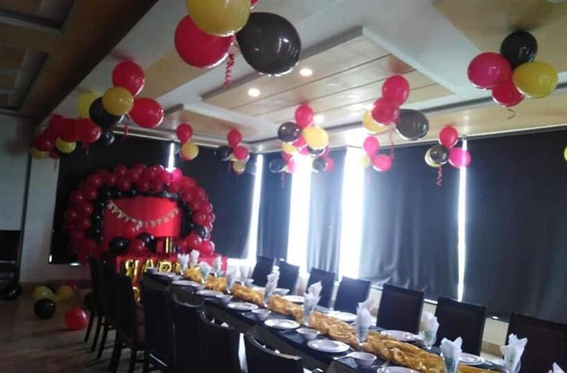 בית מלון כפרי Javson Airport