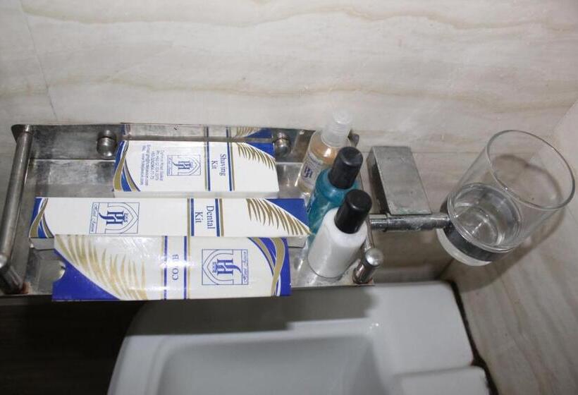 בית מלון כפרי Javson Airport