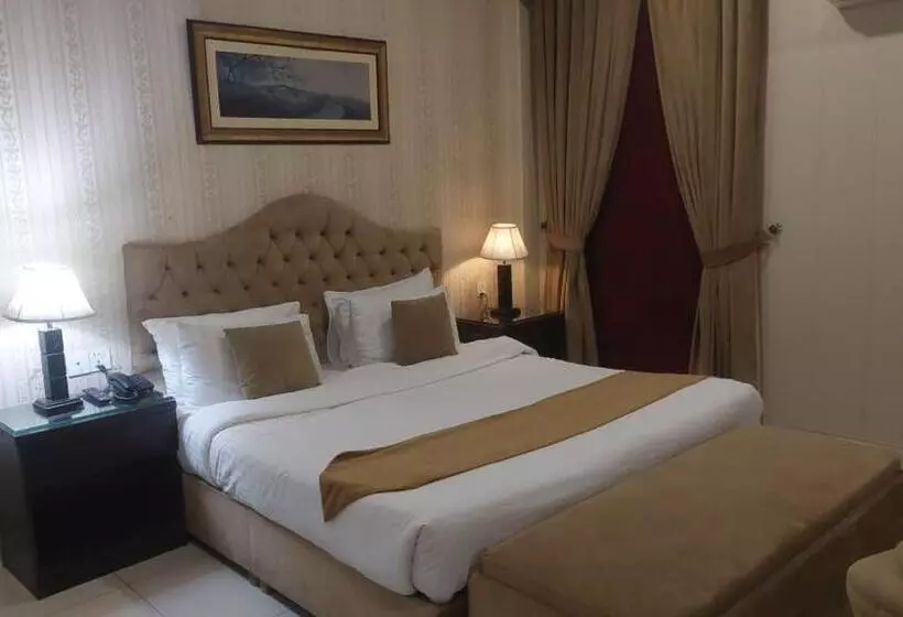 هتل Javson Airport