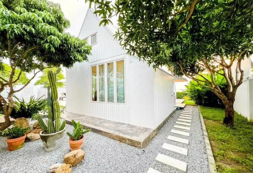 Hotelli One Villa Samaesarn