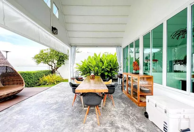 Hotelli One Villa Samaesarn