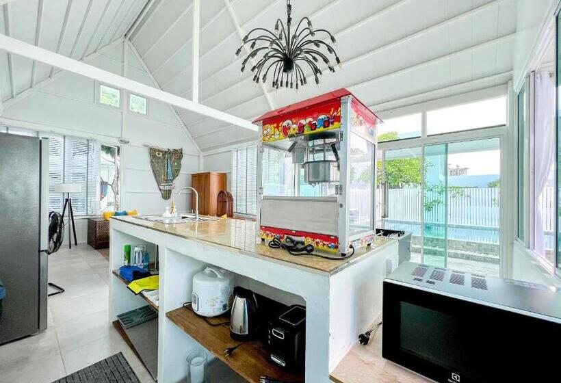 ホテル One Villa Samaesarn