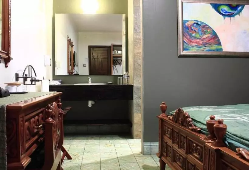 La Casa B & B